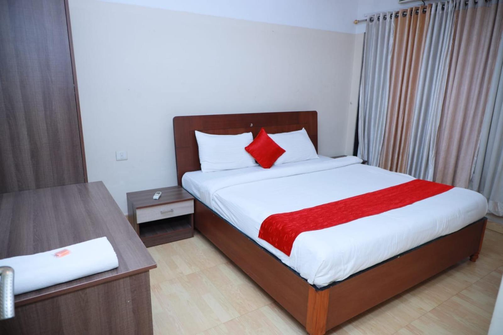 Hotel Tayas Trippapur المظهر الخارجي الصورة